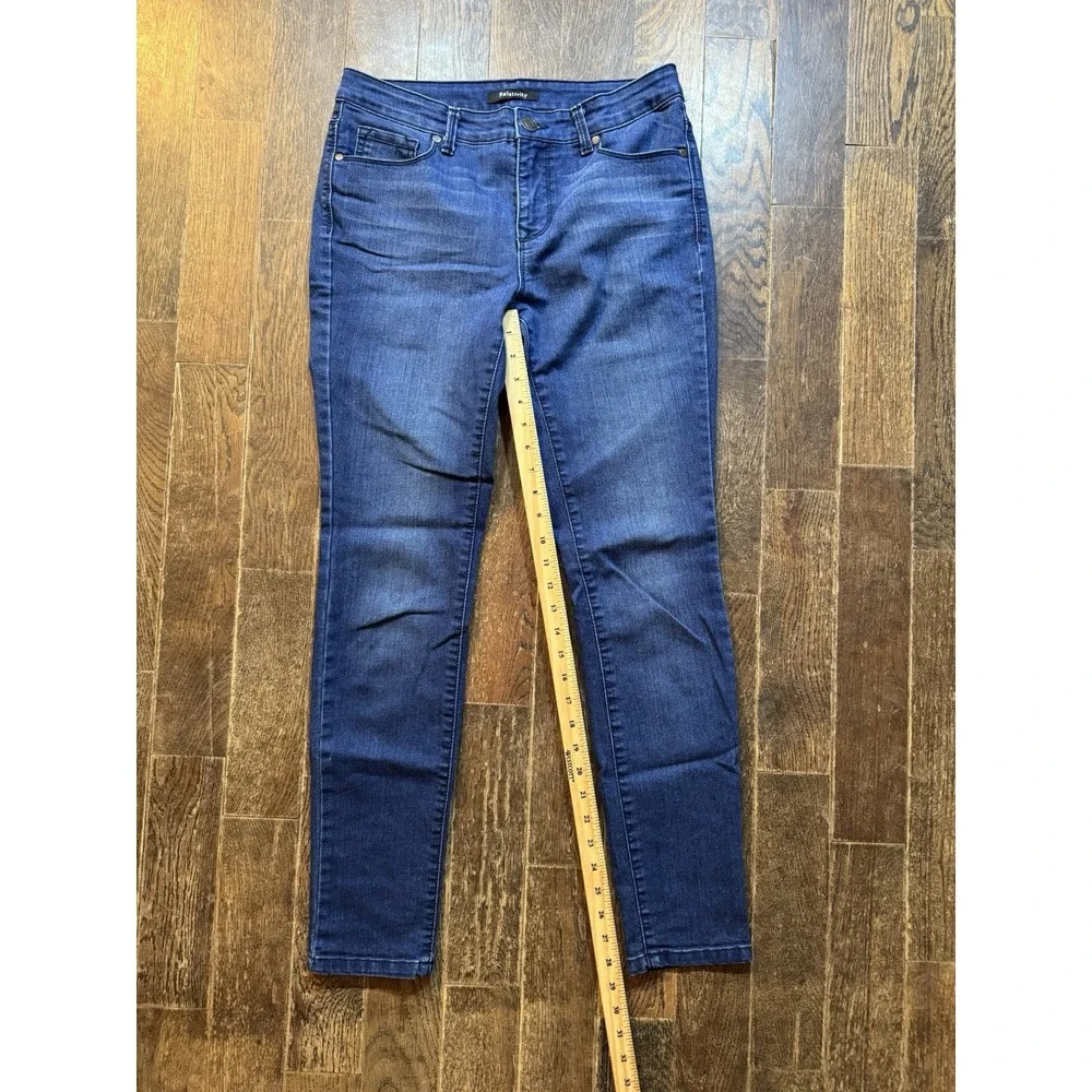 Relativity Jeans Women's Size 8 (30x28.5) Skinny Mid Rise Blue‎